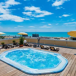 https://hotel-victoria.hotelinveneto.com